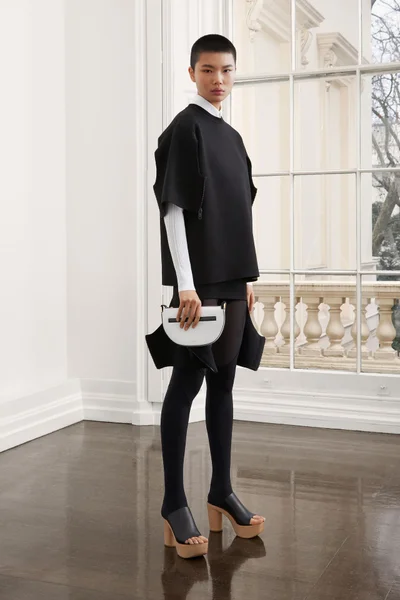 Look 15